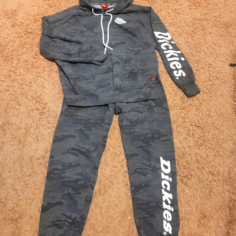 Matching Dickies Sweatsuit